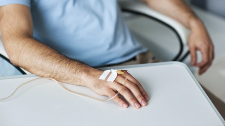 Débat sur l&rsquo;abolition du titre de séjour pour soins en France
