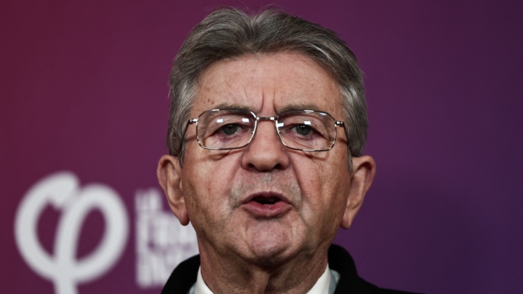 Mélenchon répond avec ironie à Glucksmann sur sa candidature à la présidentielle