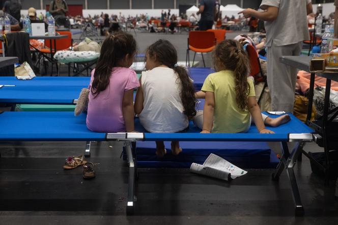 Incendies à Bordeaux : Des milliers d&rsquo;évacués trouvent refuge