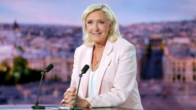 Marine Le Pen en tête des intentions de vote pour 2027