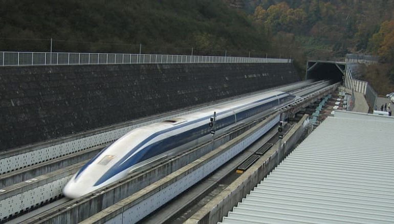 Le Japon lance sa première ligne Maglev entre Tokyo et Osaka