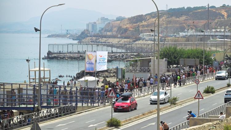 Crise migratoire à Ceuta : enjeux et réactions