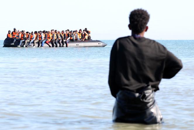 Migration clandestine à travers la Manche : défis et enjeux