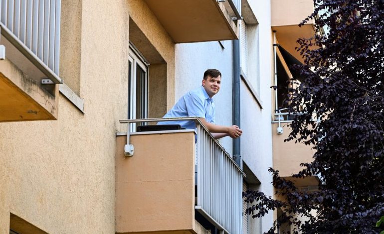 Redéfinir un Chez-soi : L&rsquo;expérience de Maksym en HLM