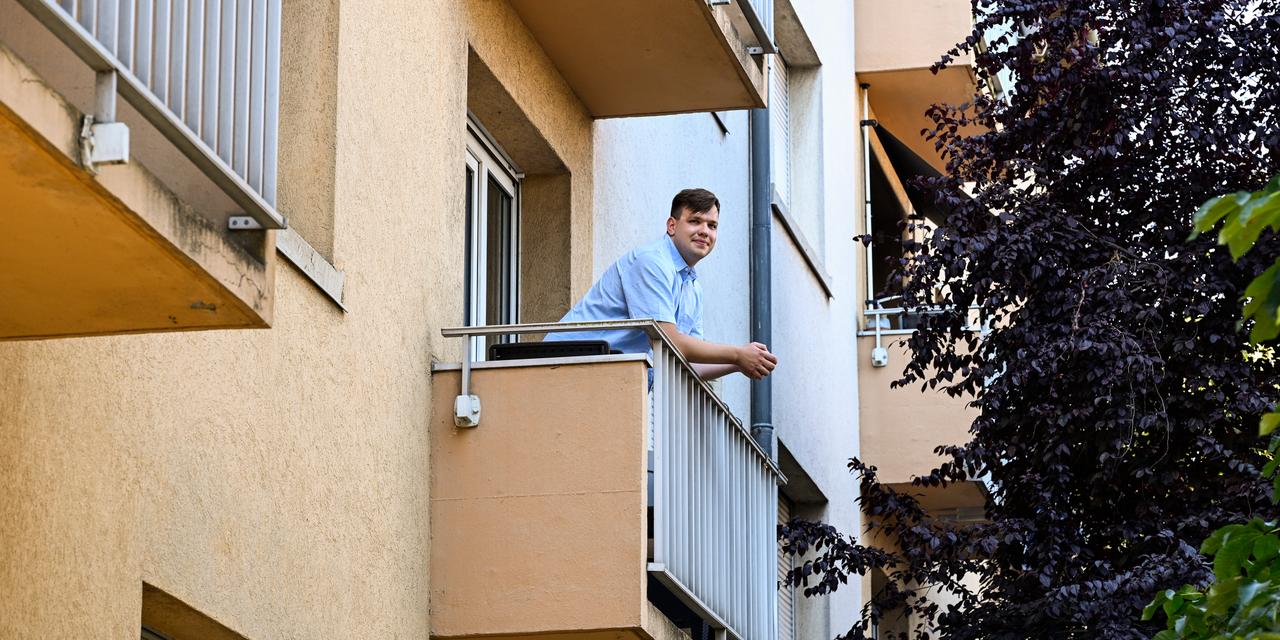Redéfinir un Chez-soi : L&rsquo;expérience de Maksym en HLM