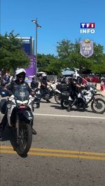 Escorte des supporters français par la police de Philadelphie