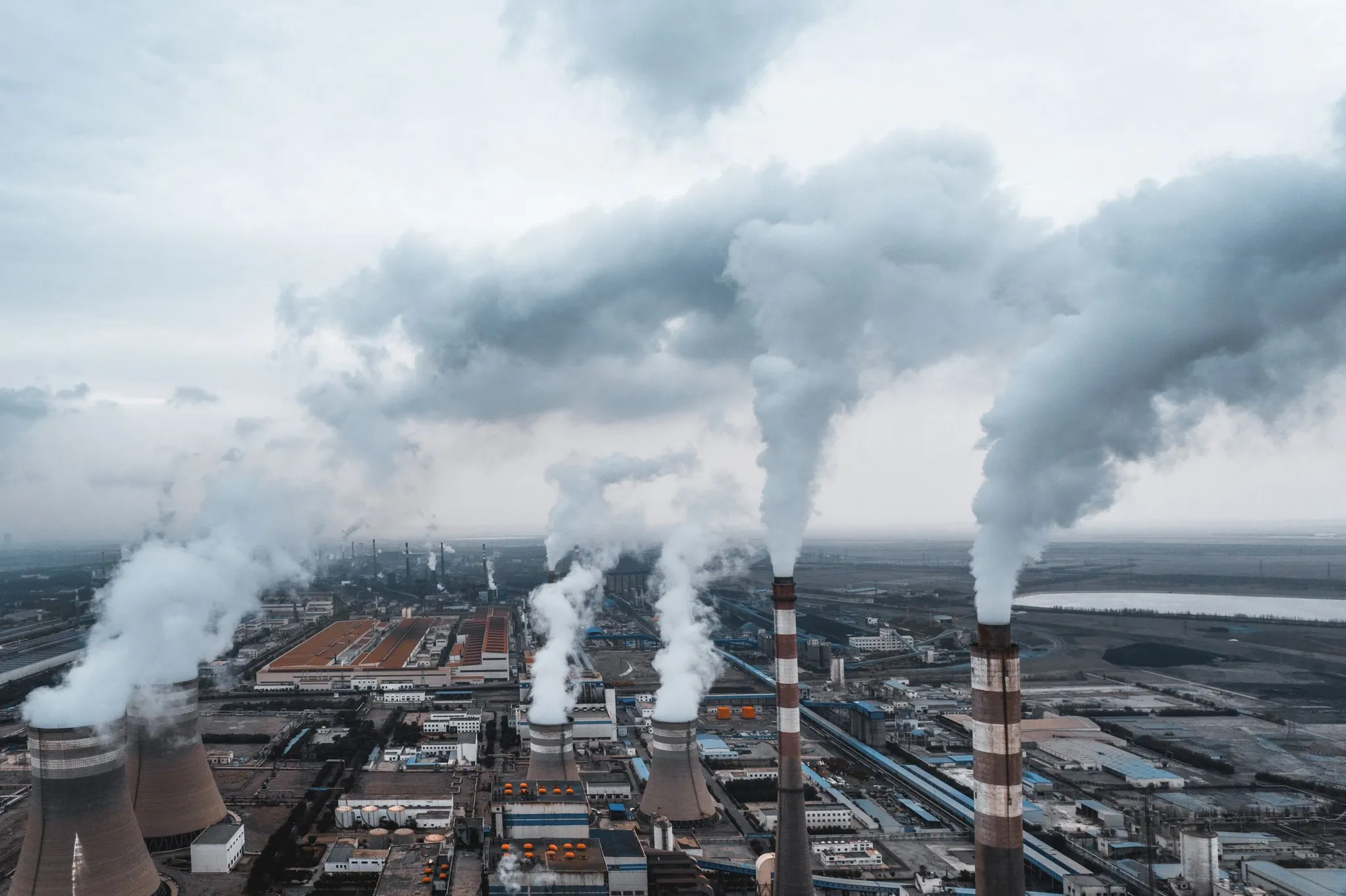 La préoccupation grandissante des polluants éternels dans les sites de baignade en France