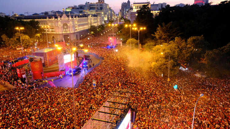 La célébration des champions du monde de football en Espagne
