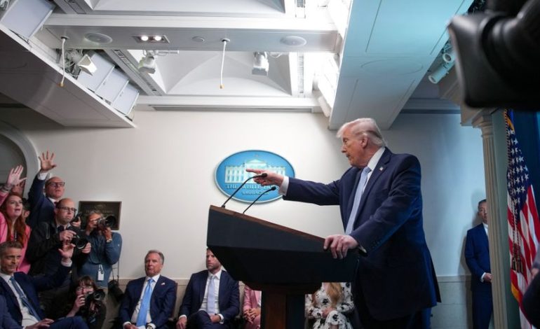 Réduction de la Durée des Visas pour les Journalistes Étrangers aux États-Unis