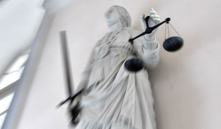 Le Maire de Chalonnes-sur-Loire Condamné pour Détention d&rsquo;Images Pédopornographiques
