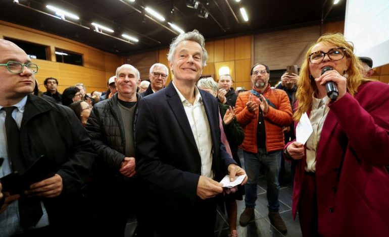 Fabien Roussel, reconduit dans ses fonctions et candidat potentiel à la présidentielle