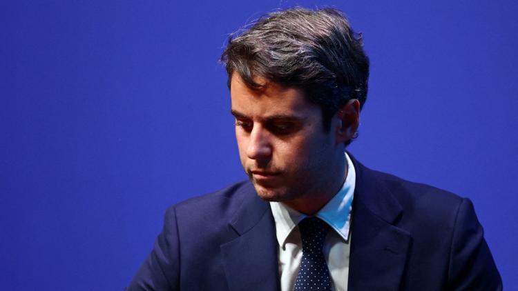 Gabriel Attal en Bretagne pour rencontrer les travailleurs estivaux