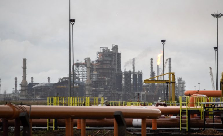 Dangote choisit le Kenya pour une nouvelle raffinerie de pétrole de 17 milliards de dollars