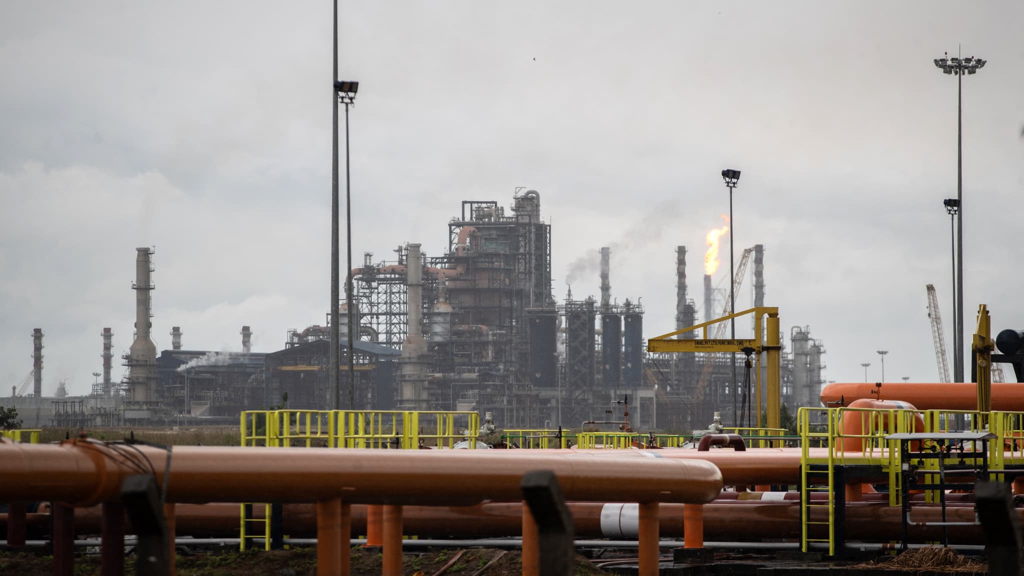 Dangote choisit le Kenya pour une nouvelle raffinerie de pétrole de 17 milliards de dollars