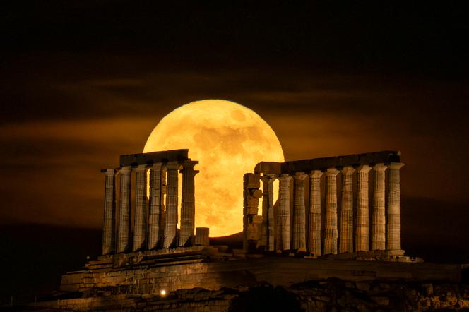 Visitez la Grèce littéraire avec des auteurs iconiques