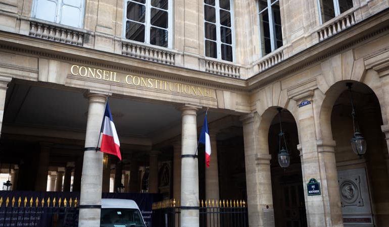 Recours devant le Conseil constitutionnel : la loi d&rsquo;urgence agricole sous pression