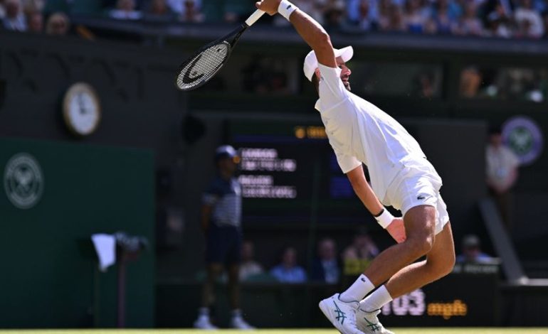 Wimbledon: Osaka renverse Sabalenka et Djokovic avance en quarts de finale