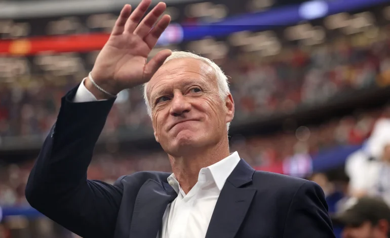 Les Supporters Français Réagissent au Départ de Didier Deschamps