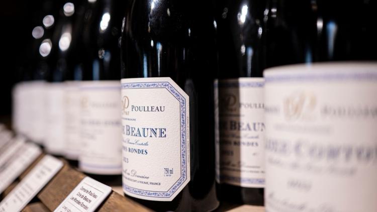 Incendie en Gironde : Vol de Grands Crus en Pleine Évacuation