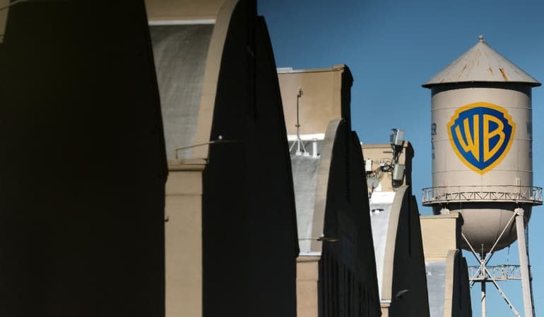 Les préoccupations des scénaristes face au rachat de Warner Bros par Paramount