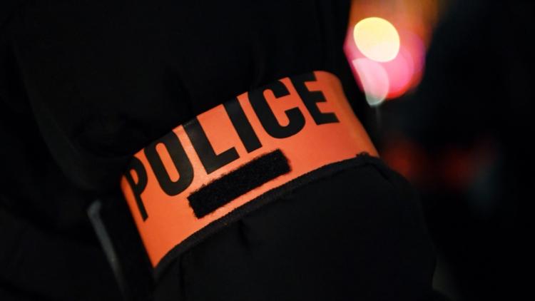 Enquête suite à un vol dans un appartement parisien
