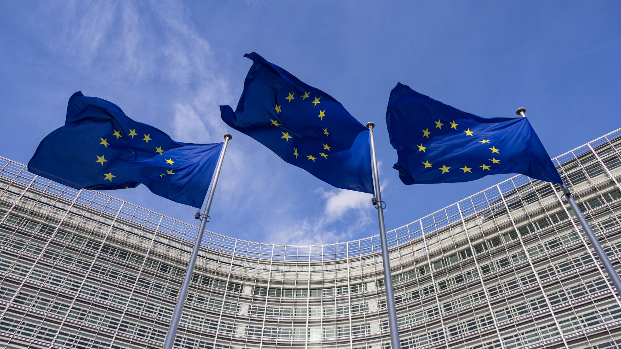 L&rsquo;UE impose l&rsquo;étiquetage des contenus créés par IA