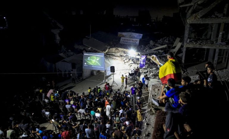 Des Gazaouis célèbrent la victoire de l&rsquo;Espagne à la Coupe du Monde 2026