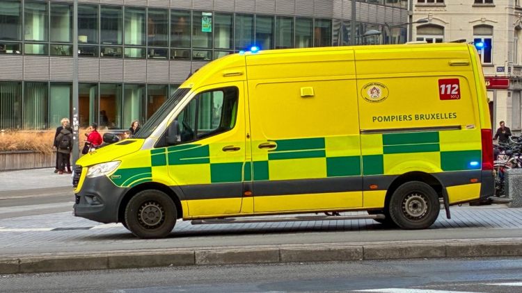 Un incendie mortel dans une tour en rénovation à Bruxelles