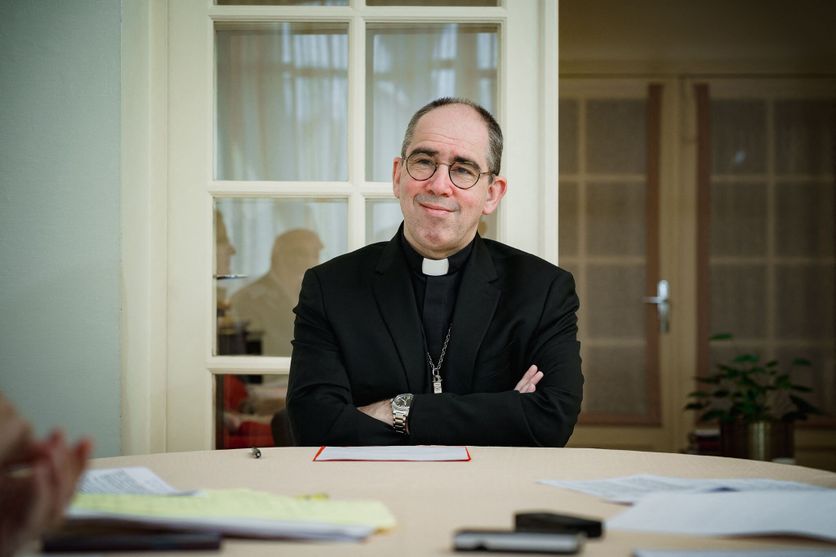 L&rsquo;adoption de la loi sur le suicide assisté et l&rsquo;euthanasie
