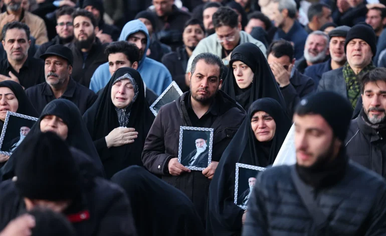L&rsquo;Iran se mobilise pour les obsèques de l&rsquo;ayatollah Ali Khamenei