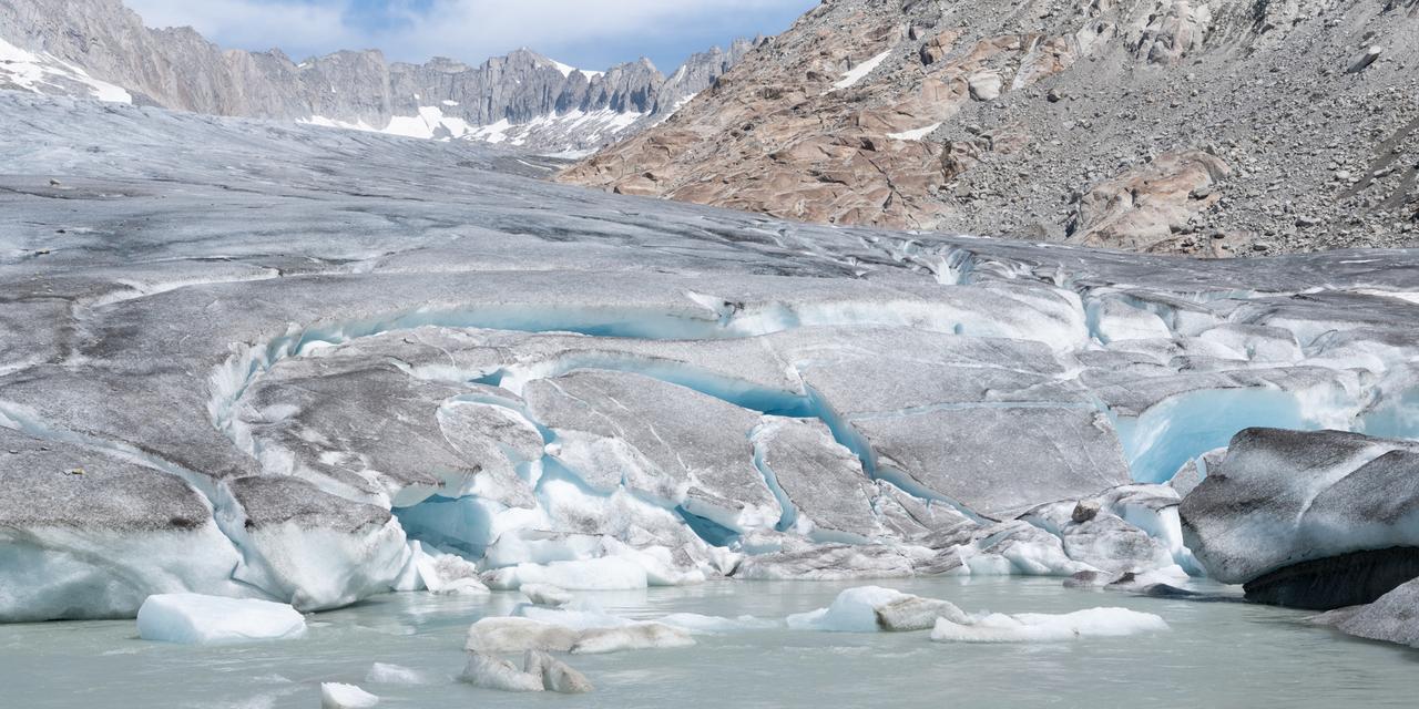 L&rsquo;accélération de la fonte des glaciers suisses face aux vagues de chaleur