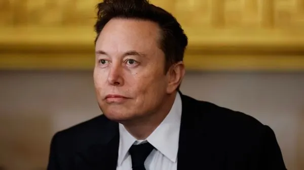 L&rsquo;influence des réseaux sociaux sur le soutien politique : Le cas d&rsquo;Elon Musk et Marine Le Pen