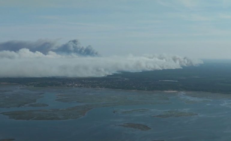 Les incendies en France continuent de menacer et d&rsquo;évacuer des milliers de personnes