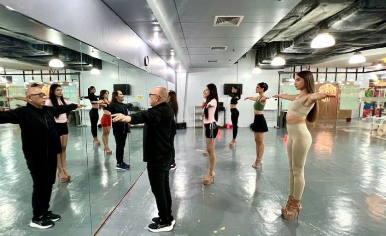 L&rsquo;école Kagandahang Flores : Une institution pour les reines de beauté aux Philippines