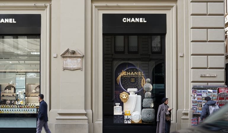 La justice italienne enquête sur des marques de luxe soupçonnées d&rsquo;exploitation