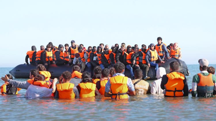 Record d&rsquo;arrivées de migrants en une journée au Royaume-Uni