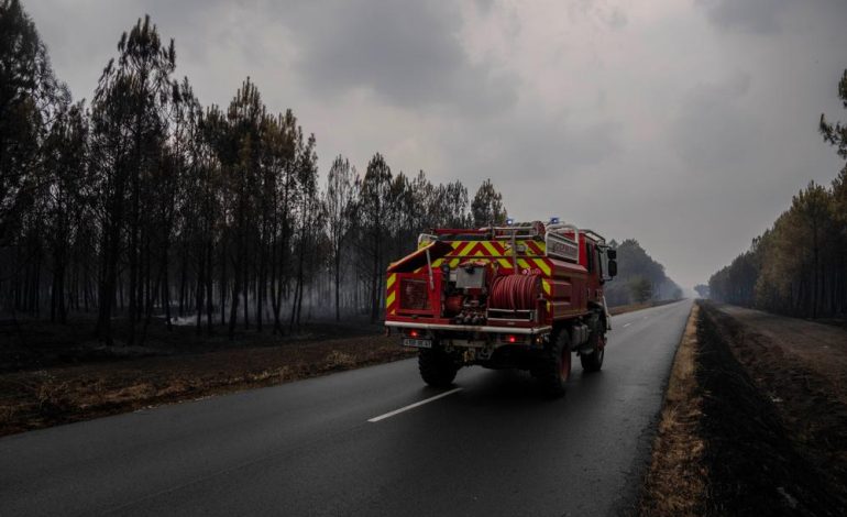 Incendies en Gironde et en Espagne : Évacuations et Mesures en Cours