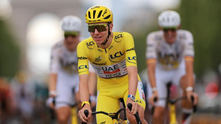 Tadej Pogacar égale le record avec son cinquième Tour de France