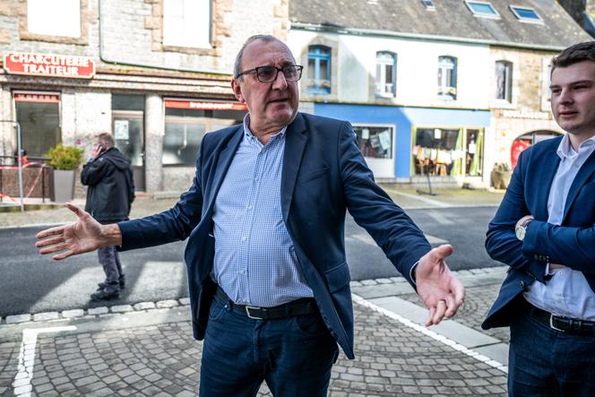 Les défis du Rassemblement national en Bretagne face à la critique des militants