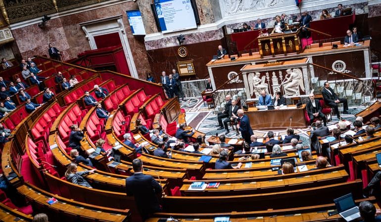 Le rejet de la motion de censure des écologistes face au gouvernement