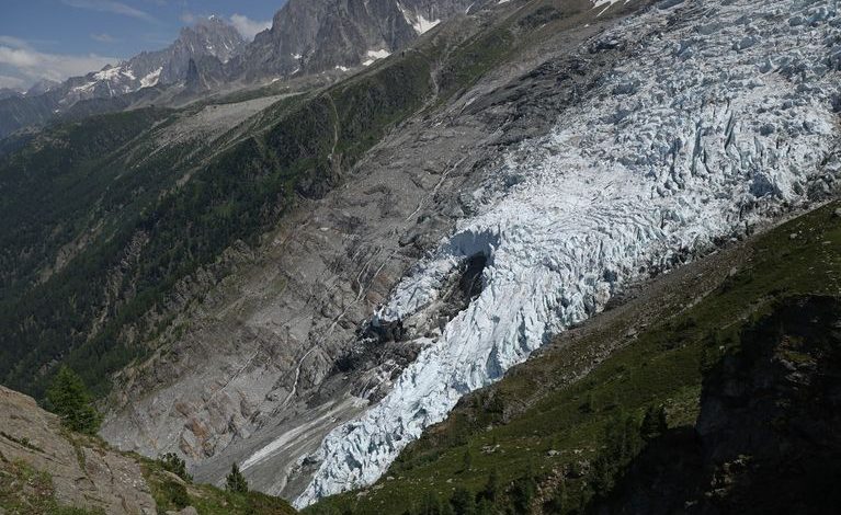 Les glaciers en danger face aux vagues de chaleur en Europe