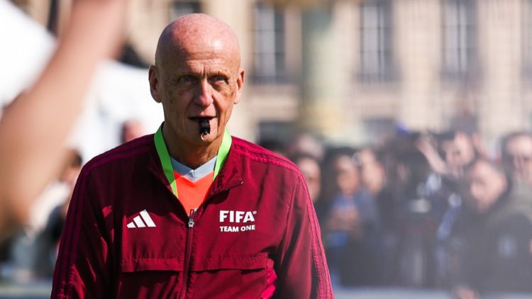 La FIFA défend ses arbitres après les critiques de Didier Deschamps