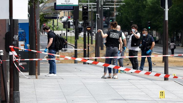 Le suspect de l&rsquo;attaque au couteau à Paris transféré en hôpital psychiatrique