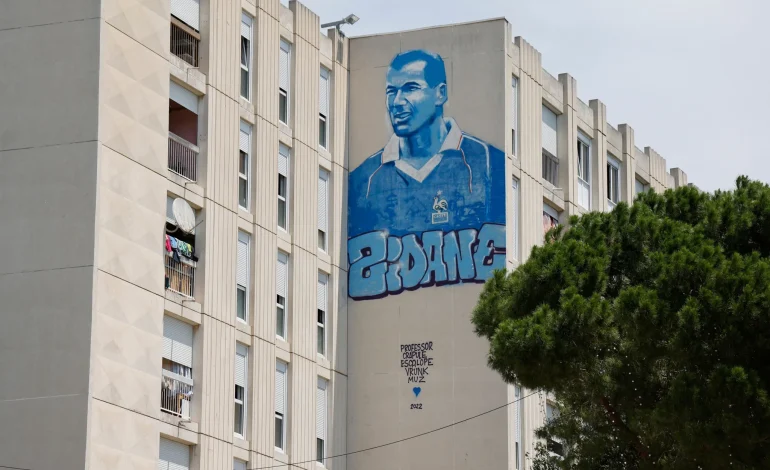 Zinédine Zidane à la tête des Bleus : présentation officielle