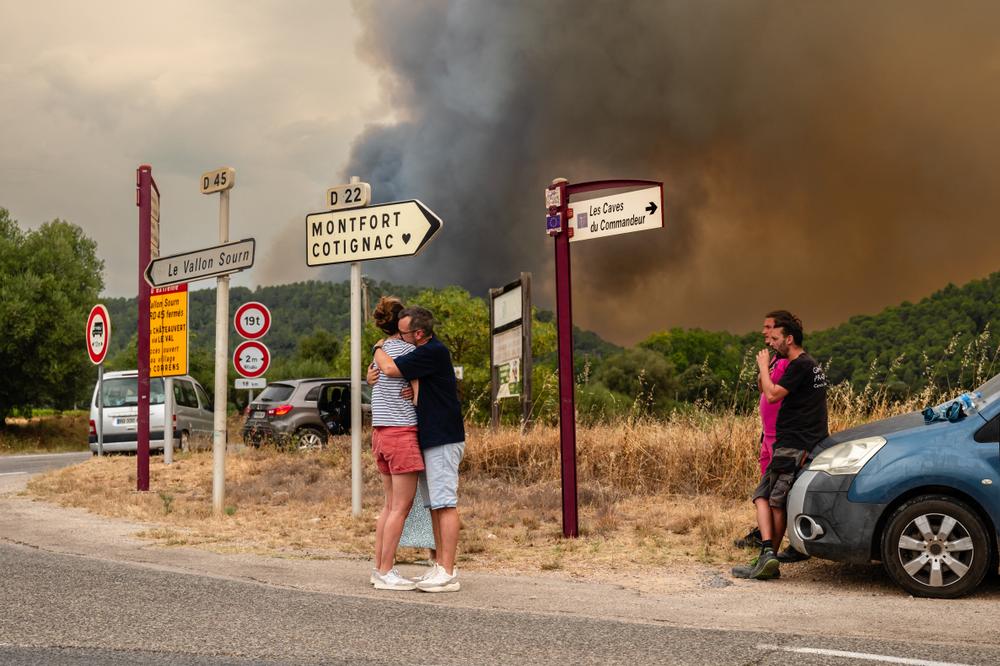 Les incendies en France et en Grèce : situation actuelle