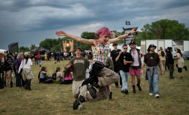 Rassemblement de Free Party et Débat sur la Loi Ripost