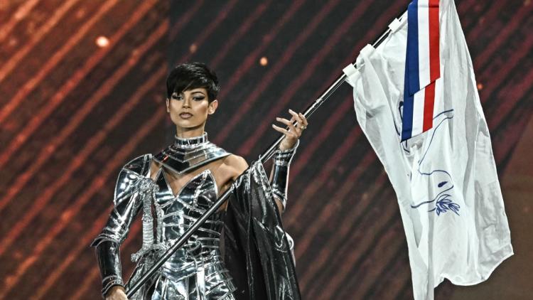Ève Gilles en quête d&rsquo;une première victoire française à Miss Supranational