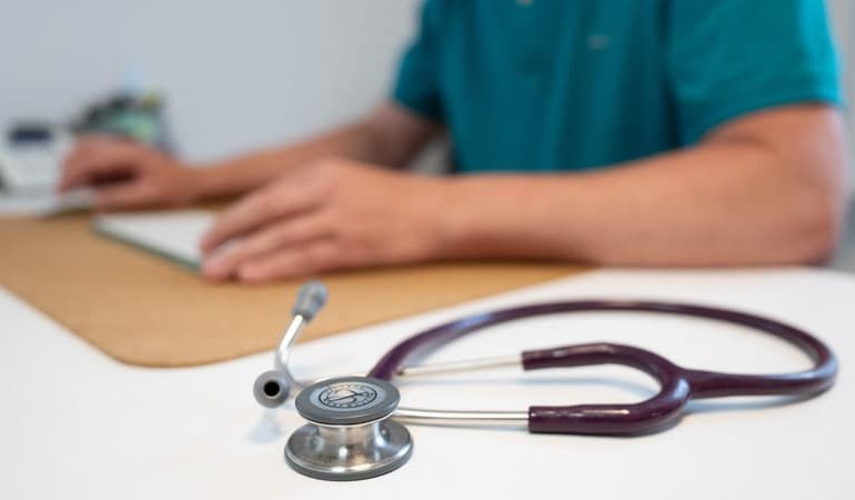 Augmentation des franchises médicales : Les associations de patients expriment leur colère