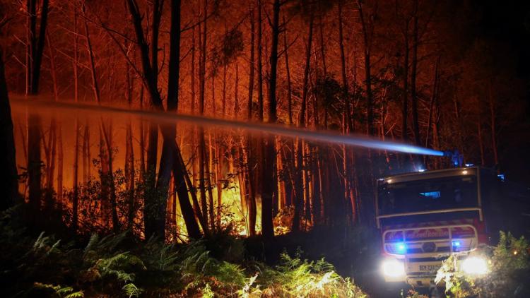Flamap : Suivi en Temps Réel des Incendies