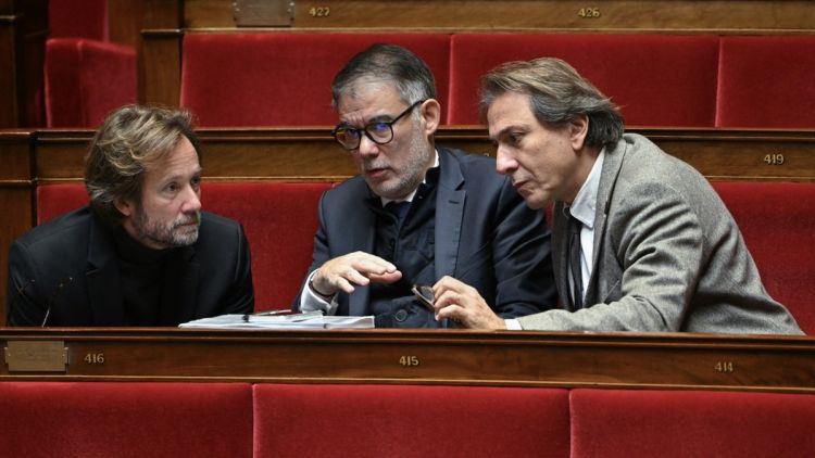 Les désaccords entre Boris Vallaud et Olivier Faure sur la désignation du candidat du PS pour 2027
